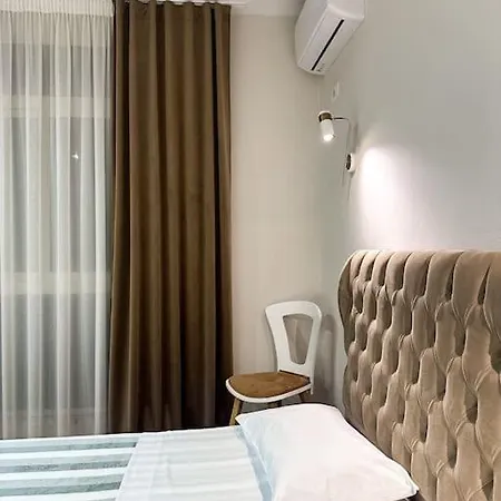 Elegant Rose Center Oasis Apartament *